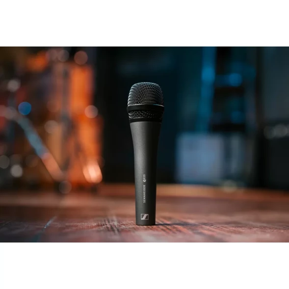 Sennheiser E835