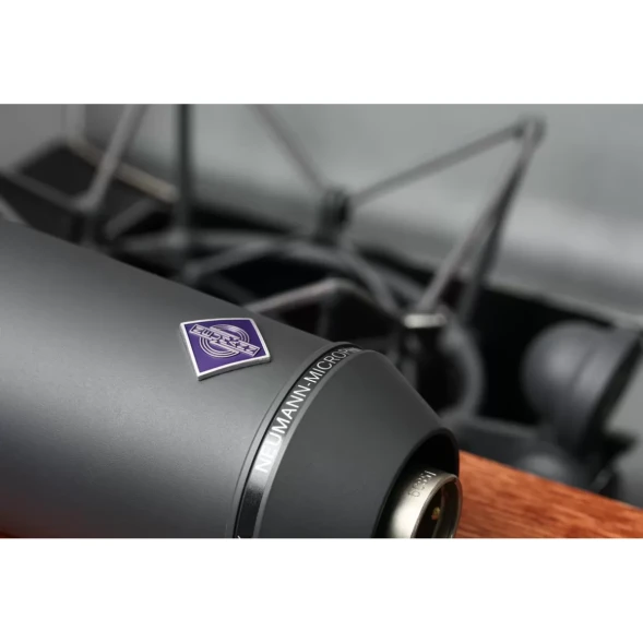 NEUMANN U 87 Ai MT — студийный конденсаторный микрофон
