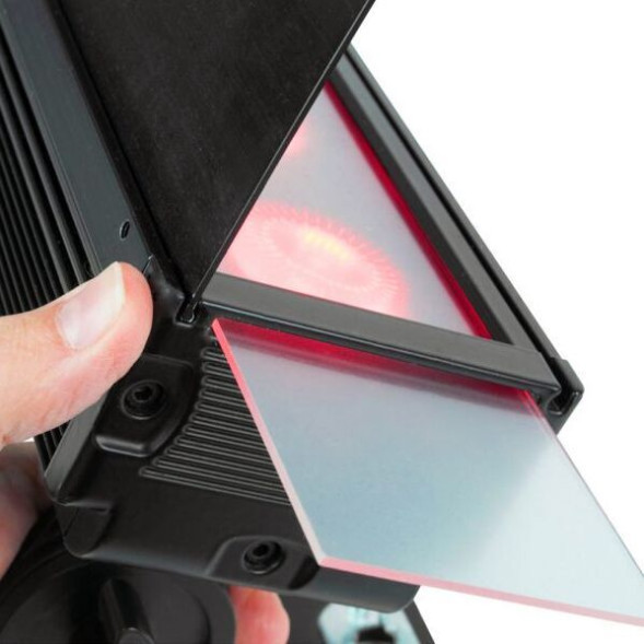 ELATION SIXBAR 1000IP — светодиодный прожектор LED BAR