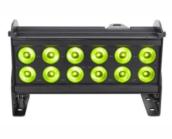 ELATION Seven Batten 14 — светодиодный прожектор LED BAR
