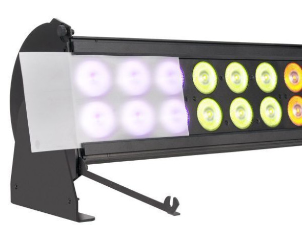 ELATION Seven Batten 42 — светодиодный прожектор LED BAR